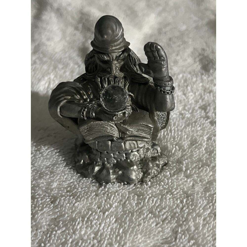 vtg Spoontique small 2.5”  pewter wizard figurine crystal ball 959